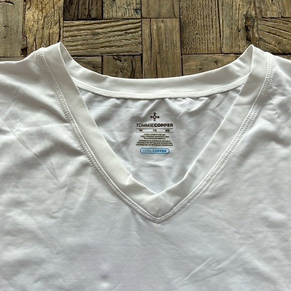 Tommie Copper Compression Fit Performance Top NWT - Picture 3 of 6